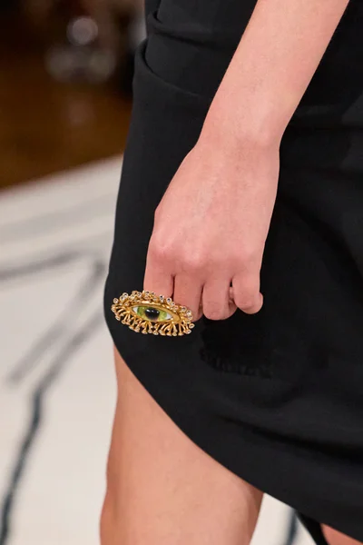 Look 31
